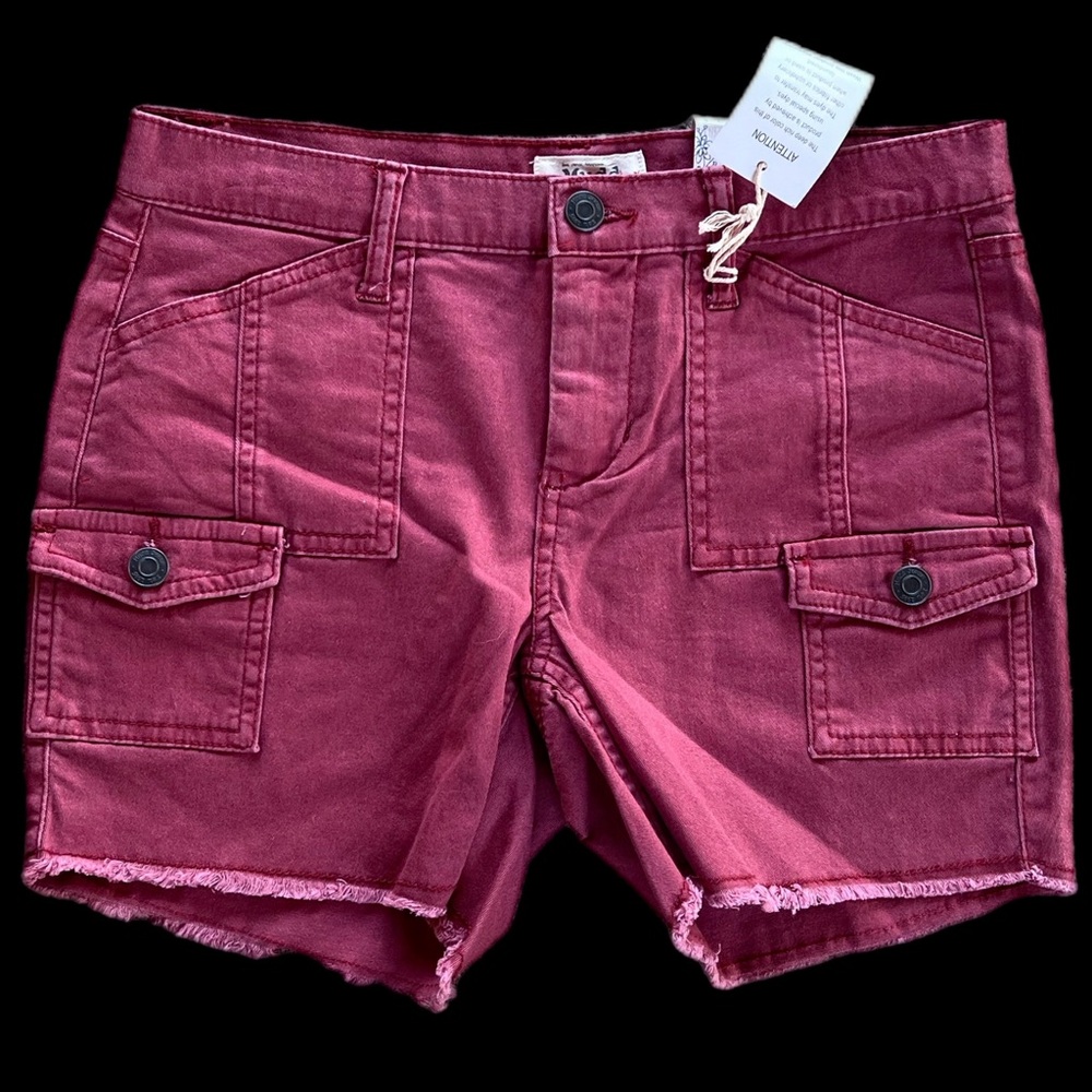 Cute cargo style shorts
